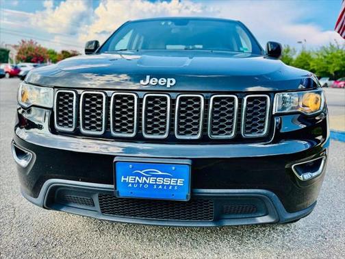 2018 Jeep Grand Cherokee Laredo E