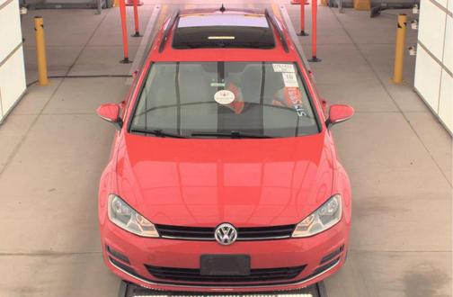 2015 Volkswagen Golf SportWagen TSI SE 4-Door