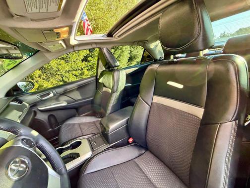 2014 Toyota Camry SE Sport