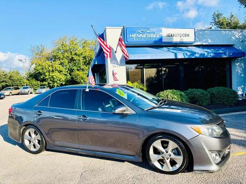 2014 Toyota Camry SE Sport