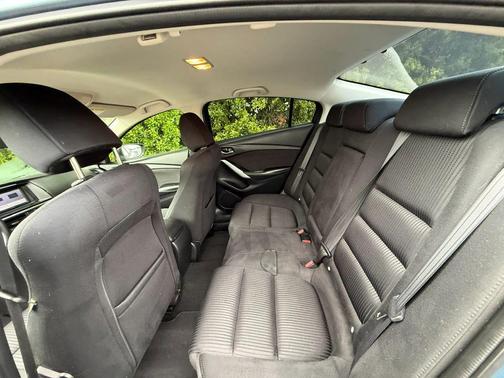 Green 2014 Mazda Mazda6 i Sport