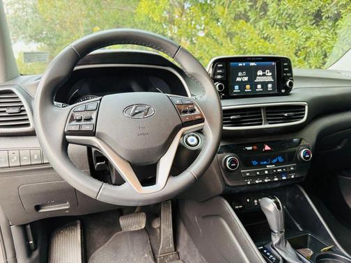 2020 Hyundai TUCSON Sport