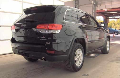 Diamond Black Crystal Pearlcoat 2017 Jeep Grand Cherokee Laredo