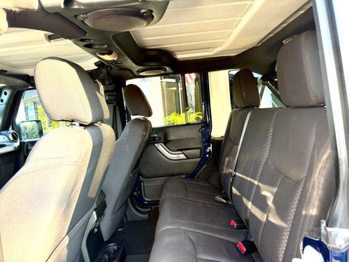 2013 Jeep Wrangler Unlimited Sport