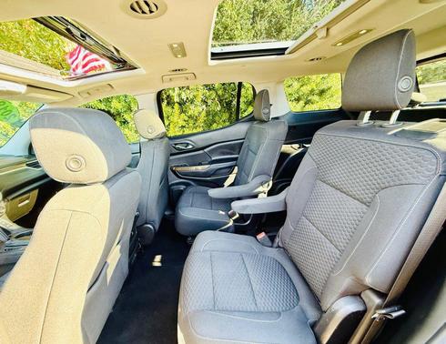 2018 GMC Acadia SLE-2