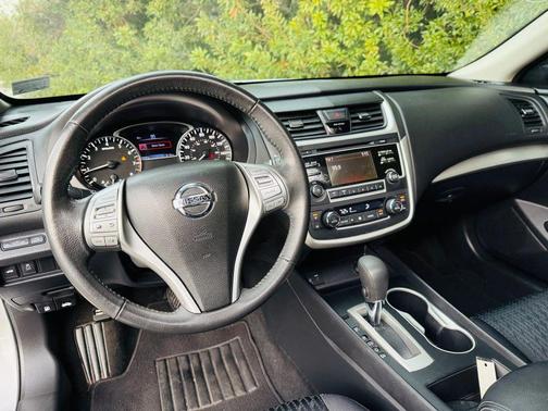 2017 Nissan Altima 2.5 SV