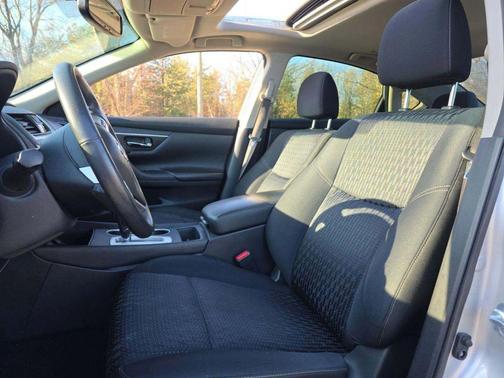 2017 Nissan Altima 2.5 SV