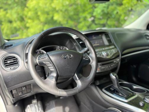 Majestic White 2019 INFINITI QX60 Pure