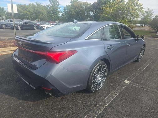 2019 Toyota Avalon XSE