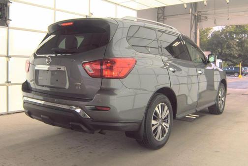 2019 Nissan Pathfinder SL
