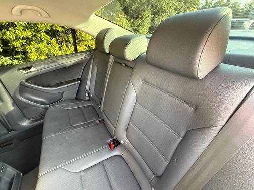 2011 Volkswagen Jetta SE