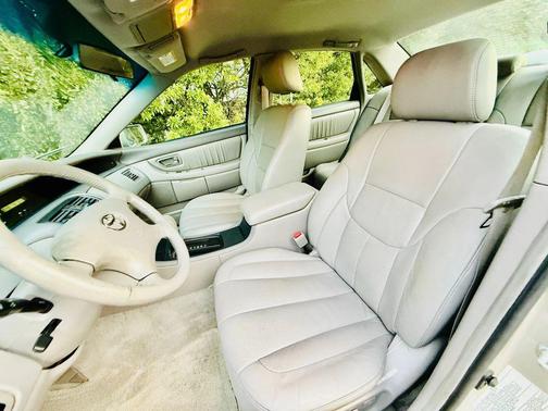 2003 Toyota Avalon XL