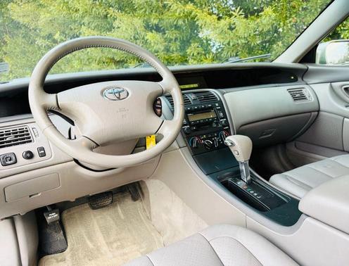 2003 Toyota Avalon XL
