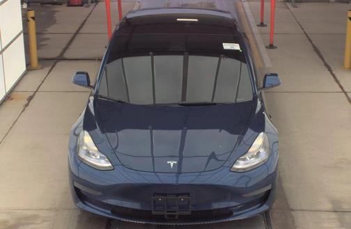 2022 Tesla Model 3 Standard Range