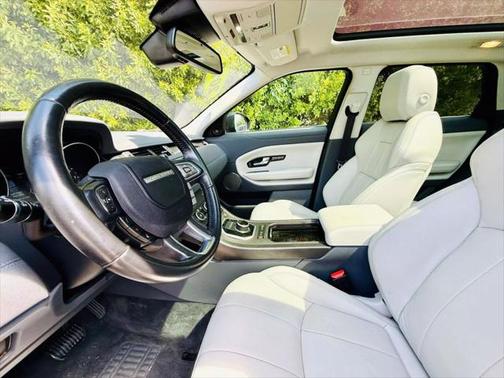 2019 Land Rover Range Rover Evoque SE