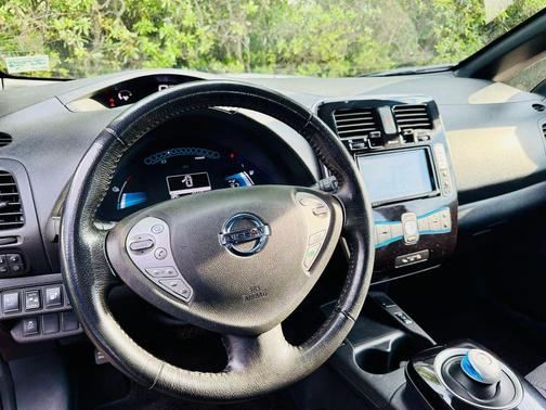 2013 Nissan Leaf SV