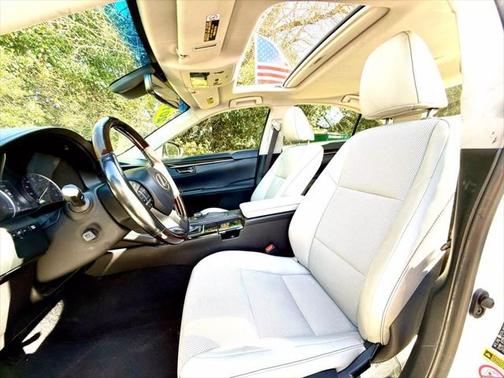 2017 Lexus ES 350 Base
