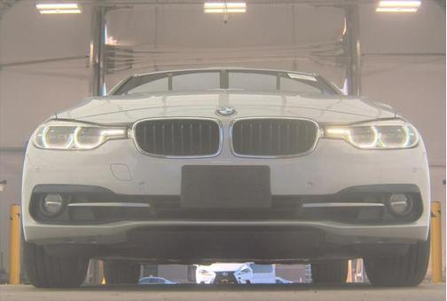 2018 BMW 330 xDrive