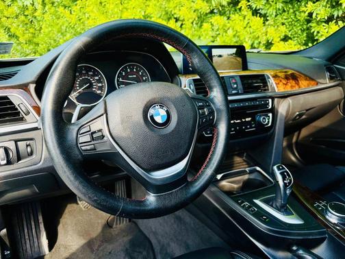 2018 BMW 330 xDrive