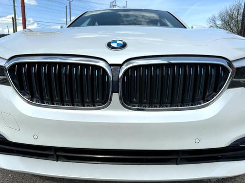 2019 BMW 530e iPerformance