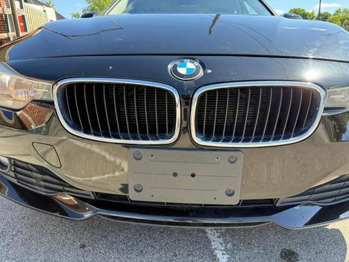 Black 2014 BMW 320 i