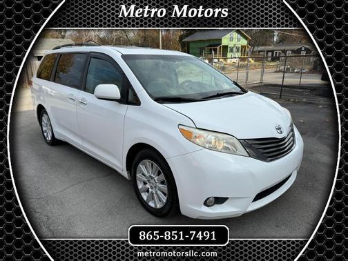 2011 Toyota Sienna XLE
