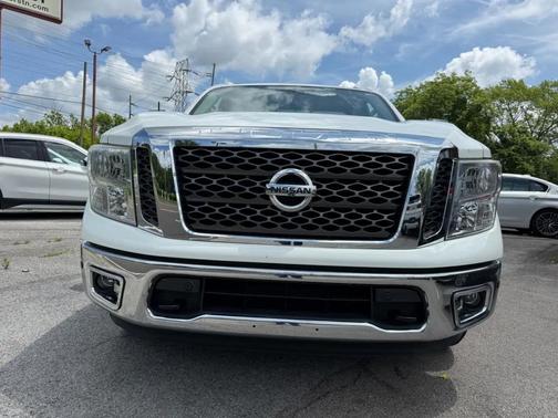 Glacier White 2017 Nissan Titan SV