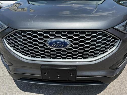 Carbonized Gray Metallic 2023 Ford Edge SEL