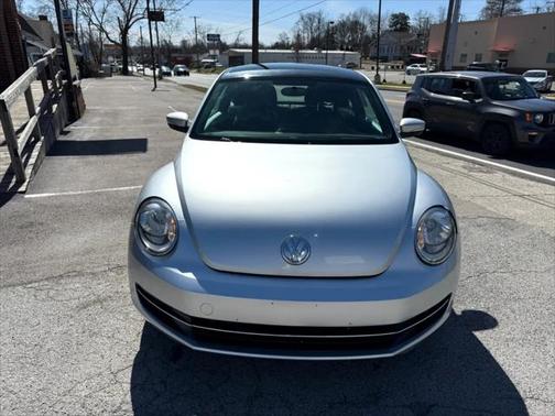 2014 Volkswagen Beetle DSG 2.0L TDI w/Sun/Sound/Nav