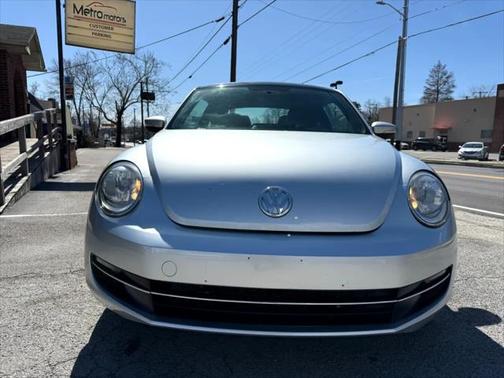 2014 Volkswagen Beetle DSG 2.0L TDI w/Sun/Sound/Nav