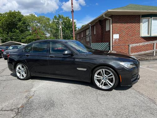 2015 BMW 740 740i