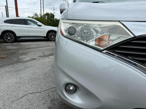 Silver 2016 Nissan Quest SV