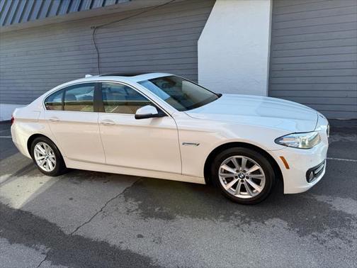 2015 BMW 528 528i