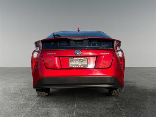 2016 Toyota Prius Four Touring