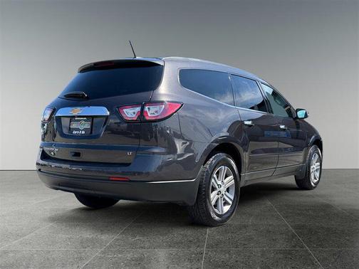 Tungsten Metallic 2017 Chevrolet Traverse 2LT