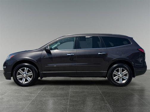 Tungsten Metallic 2017 Chevrolet Traverse 2LT