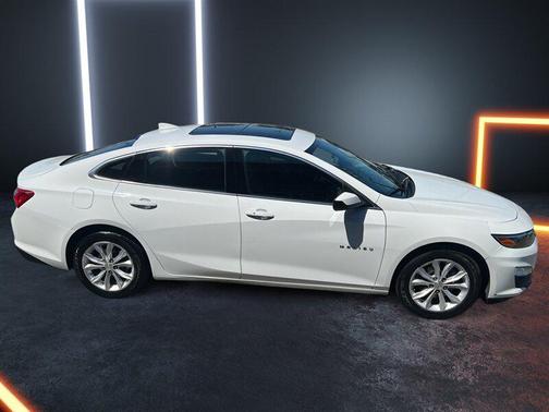 2022 Chevrolet Malibu FWD LT