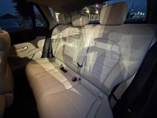 2016 Mercedes-Benz GLC 300 4MATIC