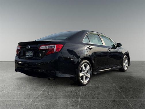 Attitude Black Metallic 2013 Toyota Camry SE