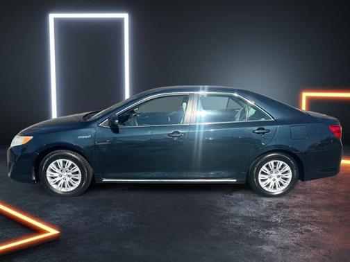 2014 Toyota Camry Hybrid LE