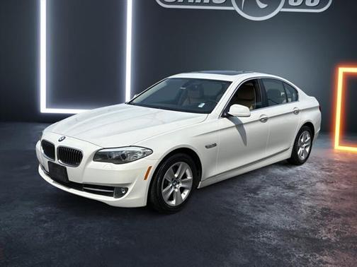 2011 BMW 528 528i