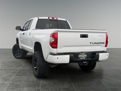 Super White 2016 Toyota Tundra SR5