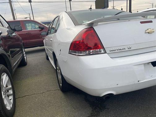 Photo 5 of 18 of 2013 Chevrolet Impala LT Fleet