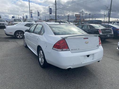 Photo 3 of 17 of 2013 Chevrolet Impala LT Fleet