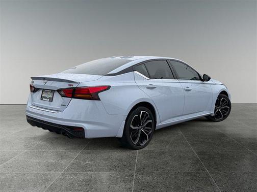 2023 Nissan Altima SR Intelligent AWD
