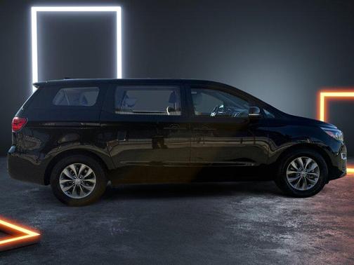 2020 Kia Sedona L