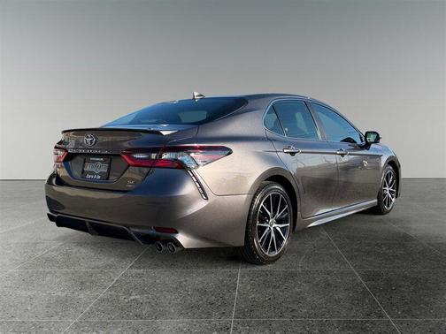 Predawn Gray Mica 2021 Toyota Camry SE
