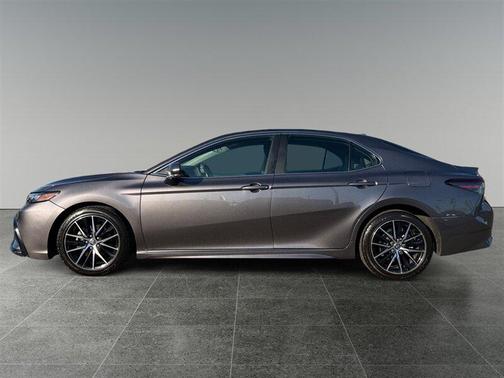 Predawn Gray Mica 2021 Toyota Camry SE