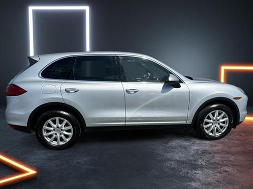 2014 Porsche Cayenne Base