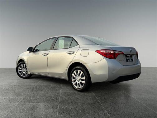 Classic Silver Metallic 2019 Toyota Corolla LE